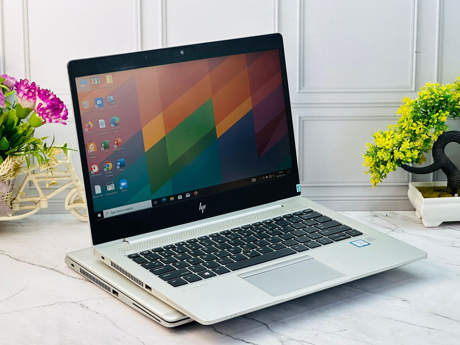 HP ELITEBOOK 830 G5 - Gambar 2